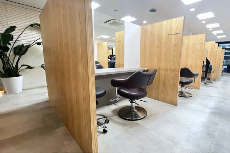 GO TODAY SHAiRE SALON 京都店の内観・外観2