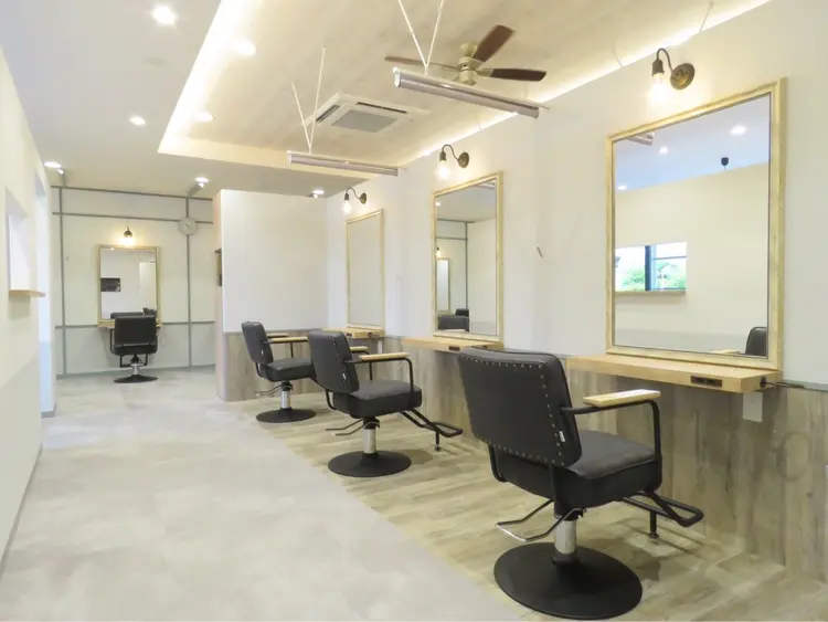 Allierの内観・外観1