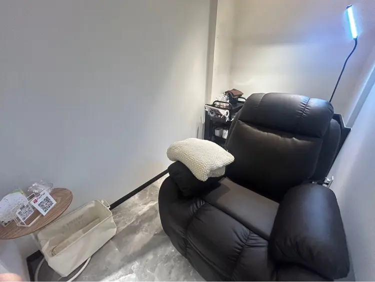 眉毛とまつ毛パーマの専門店 ロレインブロウ 佐賀店の内観・外観3