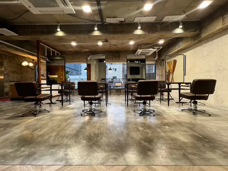 美容室LIBERTEリベルテ 銀座の内観・外観2