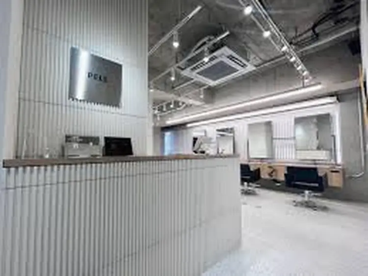 PELEの内観・外観1