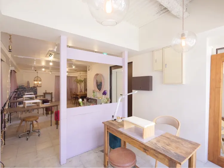 ネイルサロンミニョンの内観・外観1