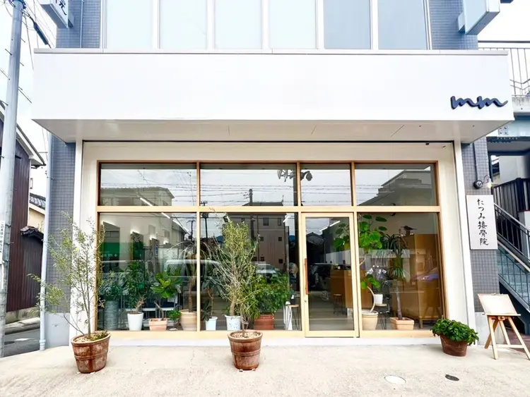 mm 奈良駅店の内観・外観3