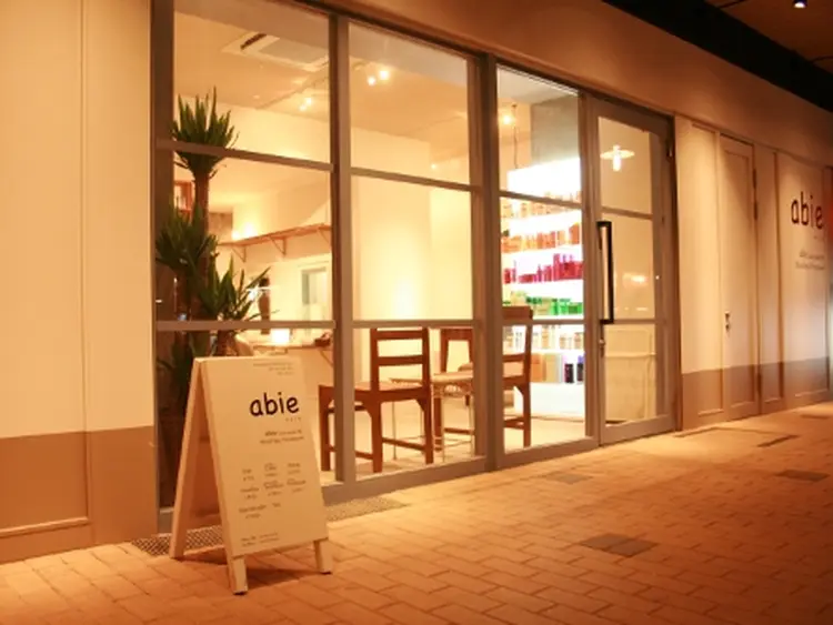 abie hair 市川店の内観・外観1