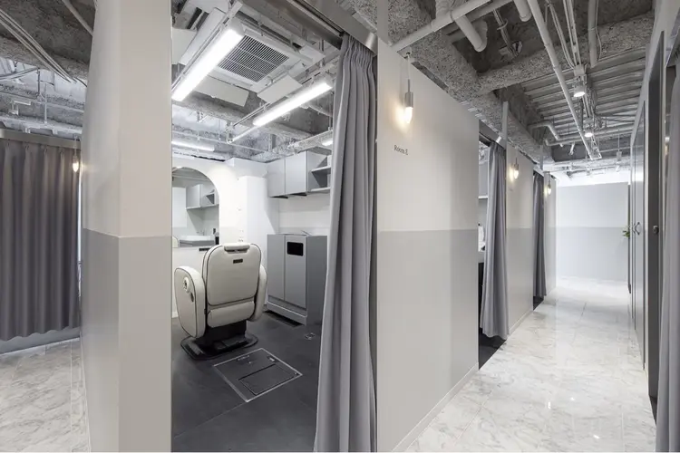 SALOWIN 池袋Suite店の内観・外観3