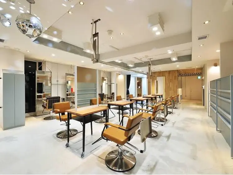 L STUDIOの内観・外観2