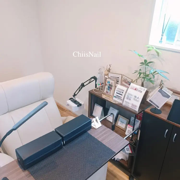 ChiisNailの内観・外観1