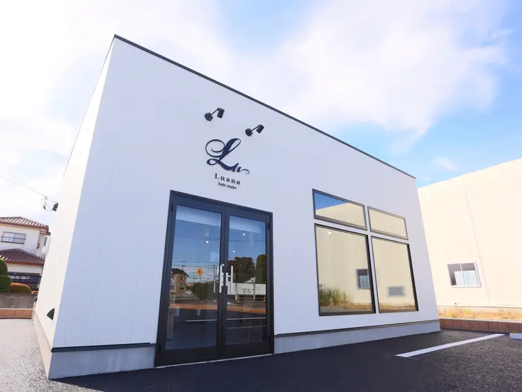 Luana hair  makeの内観・外観3