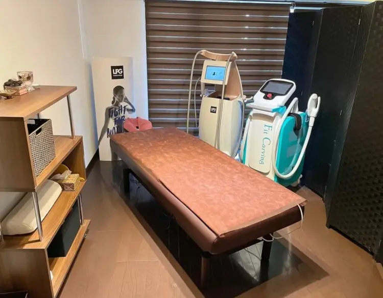 Flow Labo(フローラボ)の内観・外観1