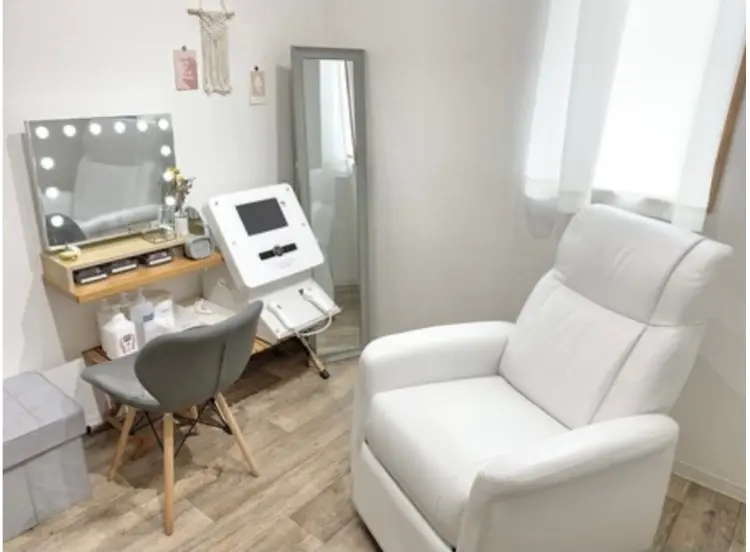 kururi eyelashsalonの内観・外観2