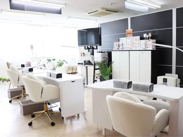 ネイルサロン therapish nailの内観・外観1