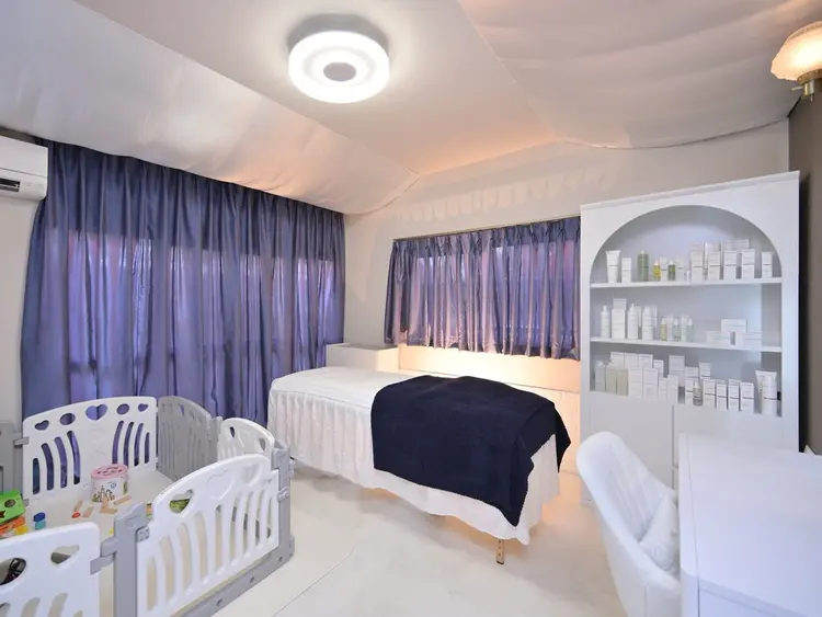 SALON Belluce【ベルーチェ】の内観・外観1