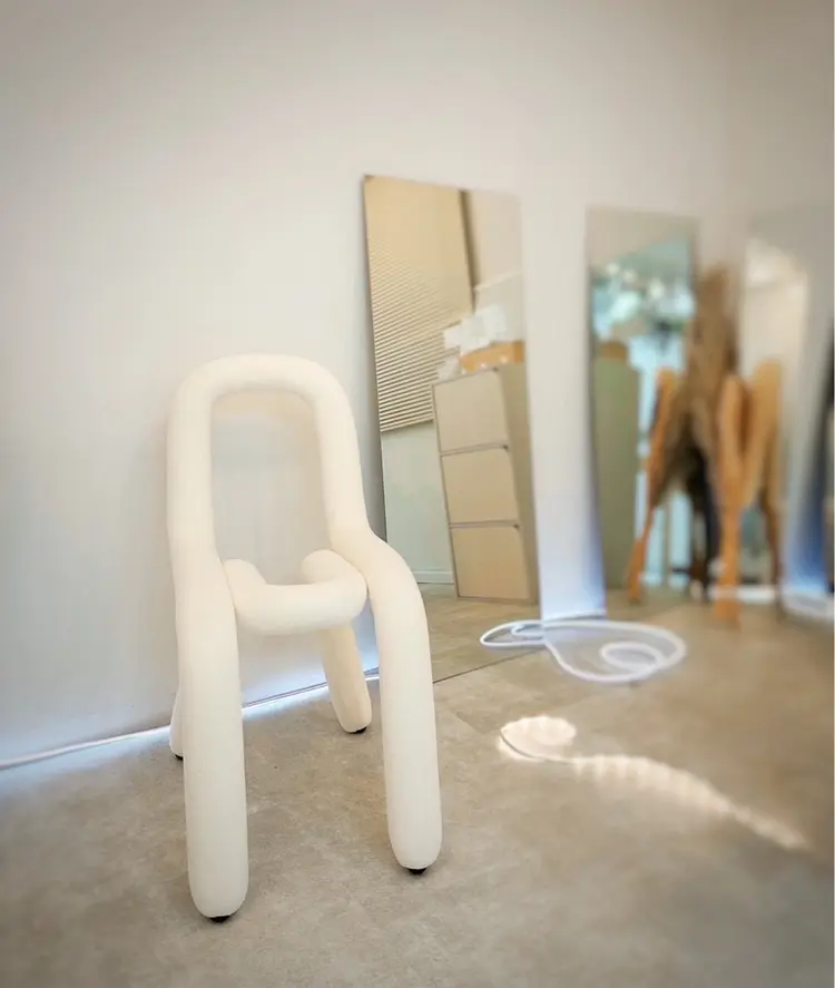 Nil nail ＆ eyelash 江坂店の内観・外観2