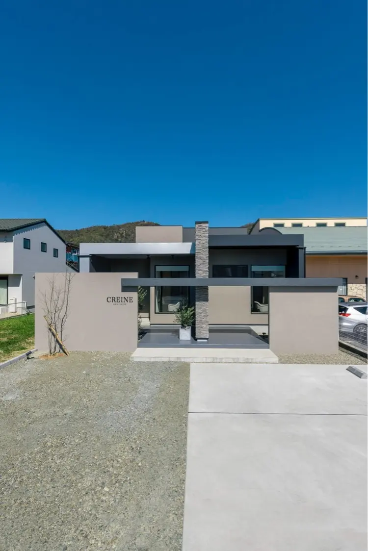 CREINEの内観・外観1