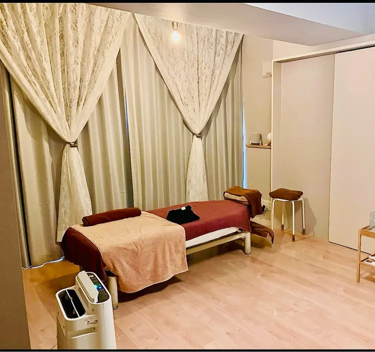 リラクゼーションEmilieの内観・外観1