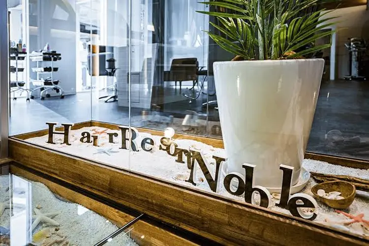 Hair Resort Noble(ヘアリゾートノーブル)の内観・外観1