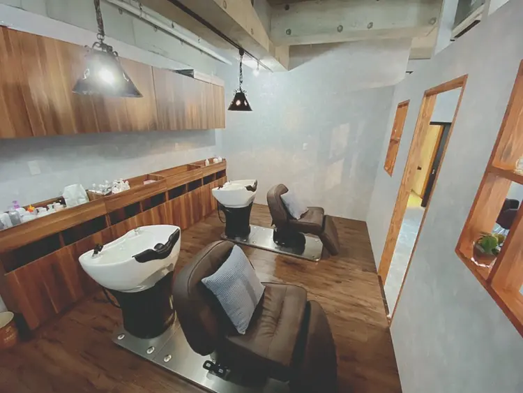 C'LD Hair Produce【シールドヘアプロデュース】の内観・外観2