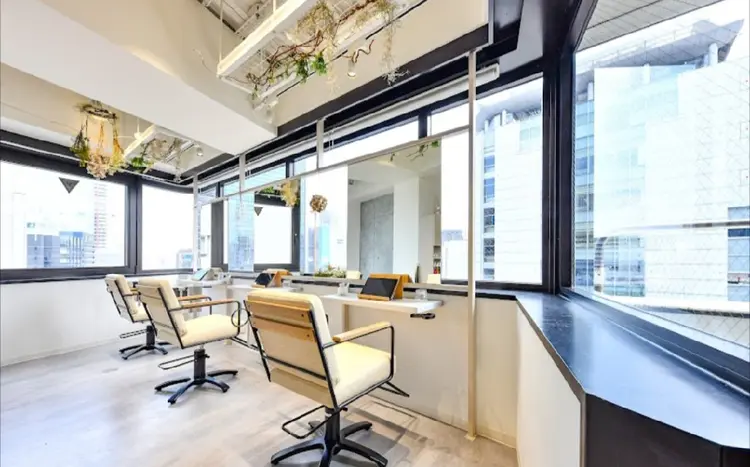 shipi. léano by braceの内観・外観1