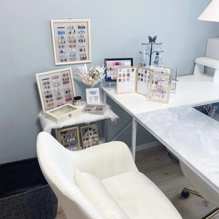 &.nailの内観・外観1