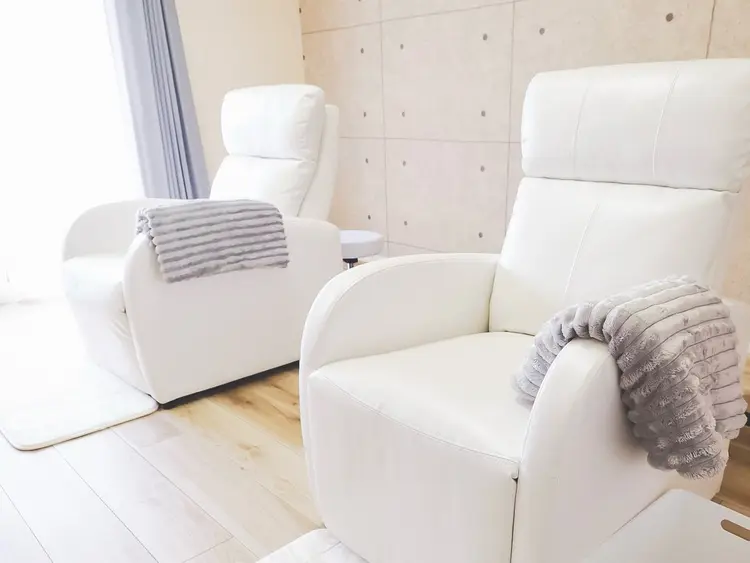 まつ毛サロンEyeshaの内観・外観1