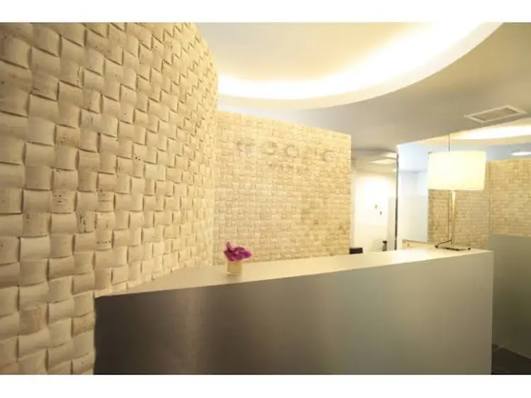 エサージュ　銀座店（マツエク・眉毛専門店）の内観・外観1