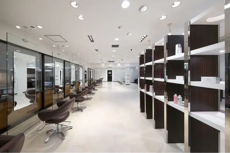 TAYA大阪上本町の内観・外観2