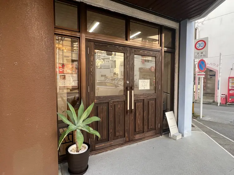 PALMの内観・外観2