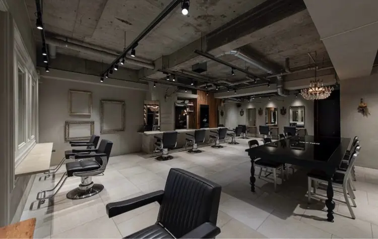 NEWTONの内観・外観2