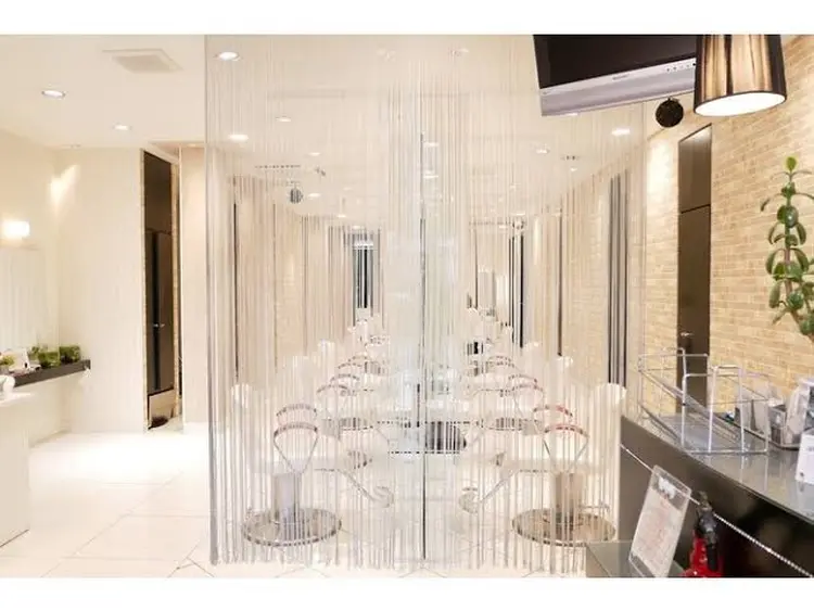 Earth新越谷店の内観・外観1