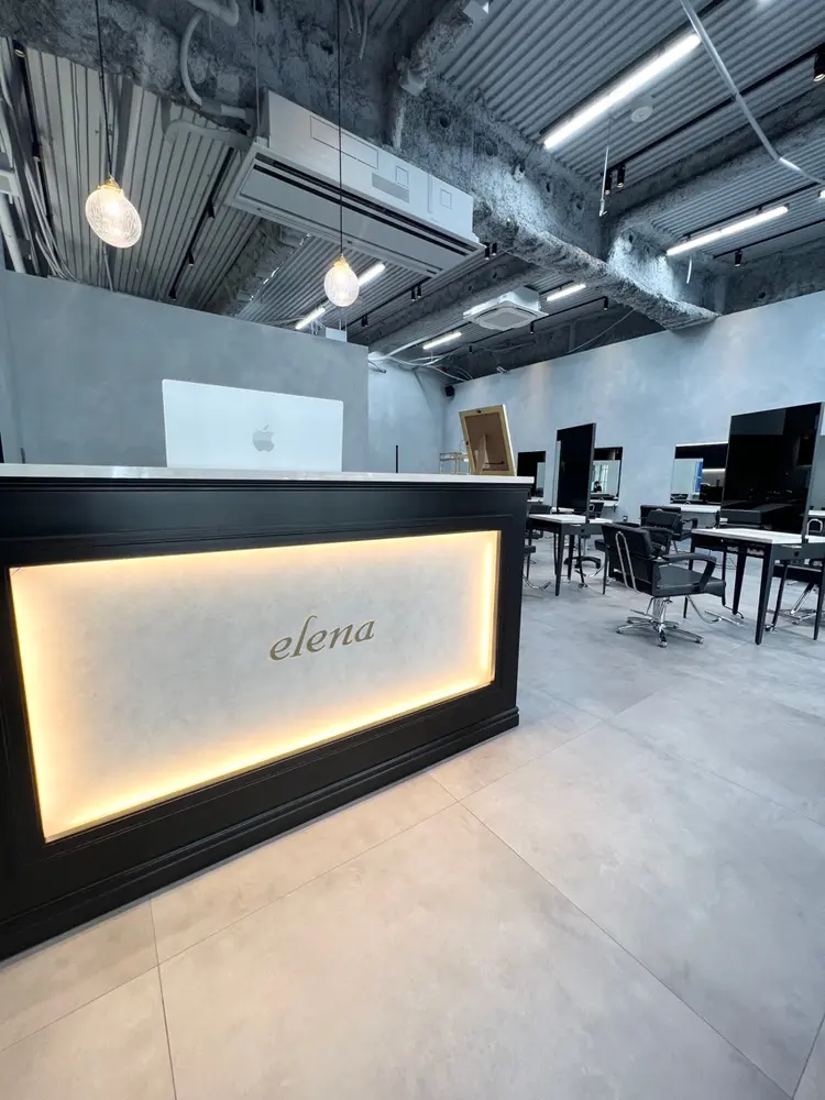 Elena池袋店の内観・外観2