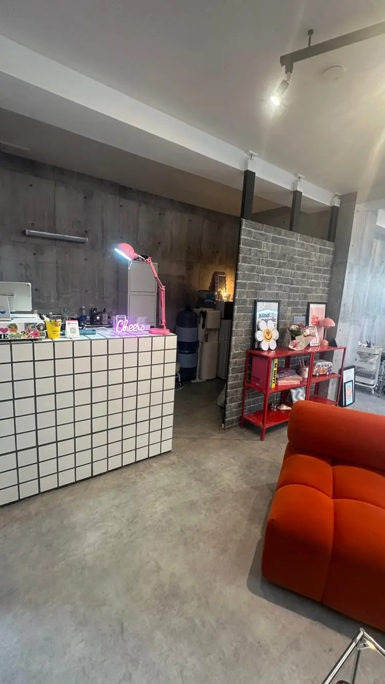 JELLOの内観・外観1