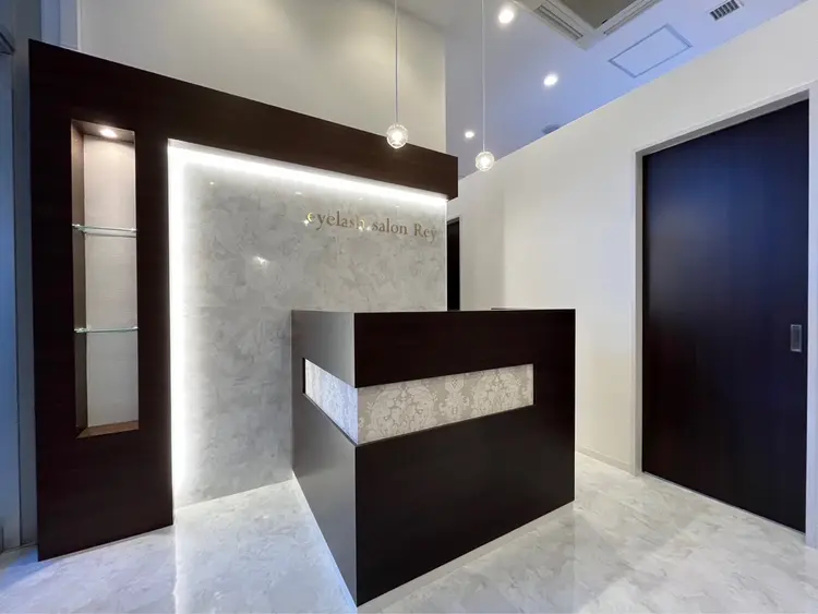 eyelash salon Rey熊本上通店の内観・外観1