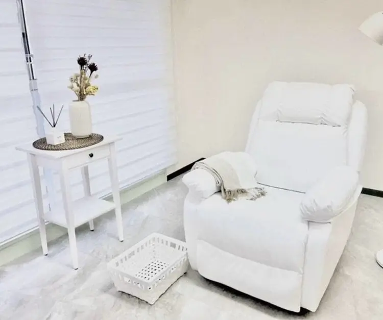 眉毛/アイブロウサロン　＆α　福岡天神店【眉毛サロン】の内観・外観1