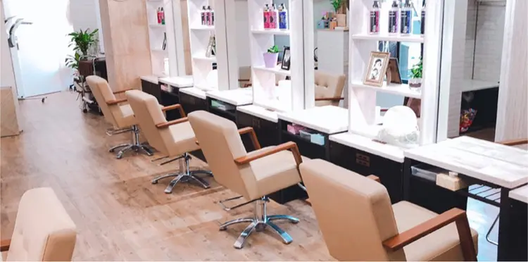 Lapis新宿店の内観・外観1