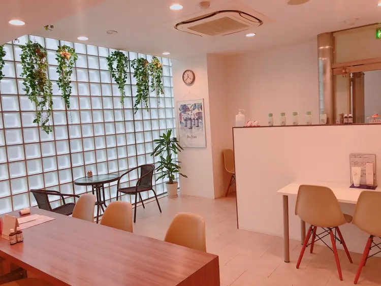 ル・プランタンの内観・外観2