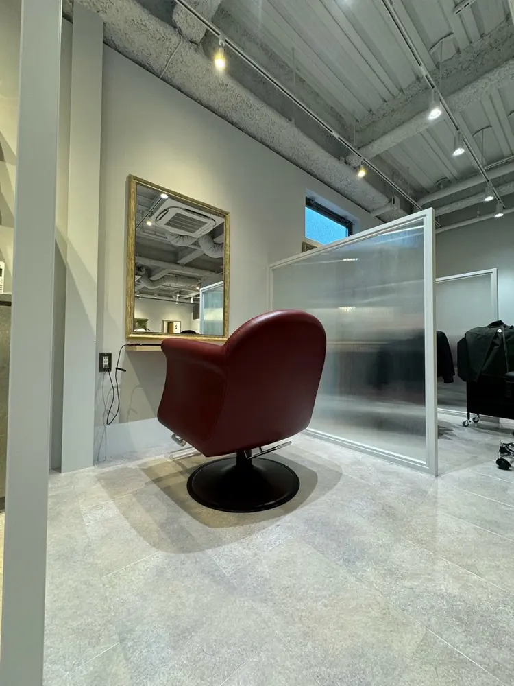 marfe天王寺 髪質改善/ケアブリーチ/レイヤーカット/ショート【マルフェ】の内観・外観1