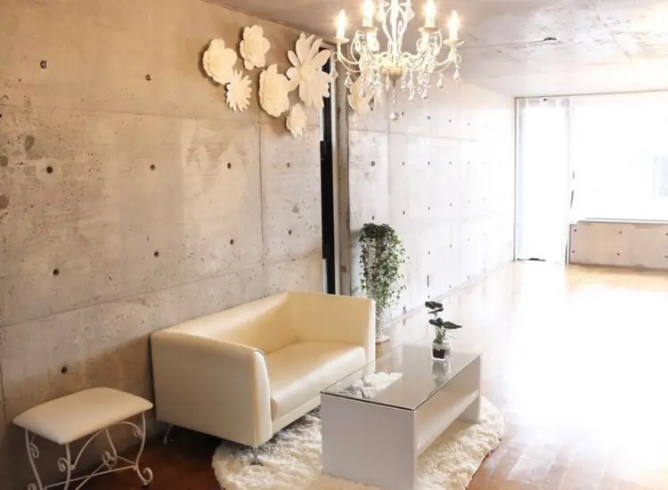 LC 【エルシー】 矢場町店の内観・外観1