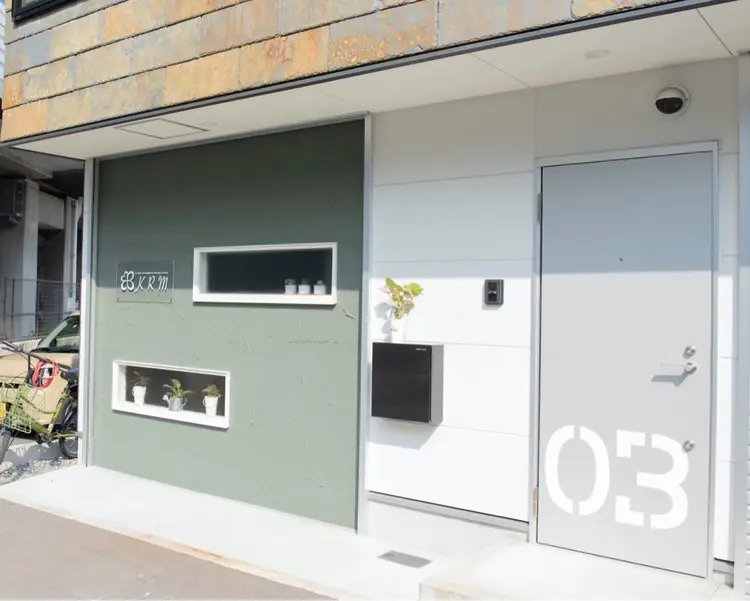 K.R.M.の内観・外観1