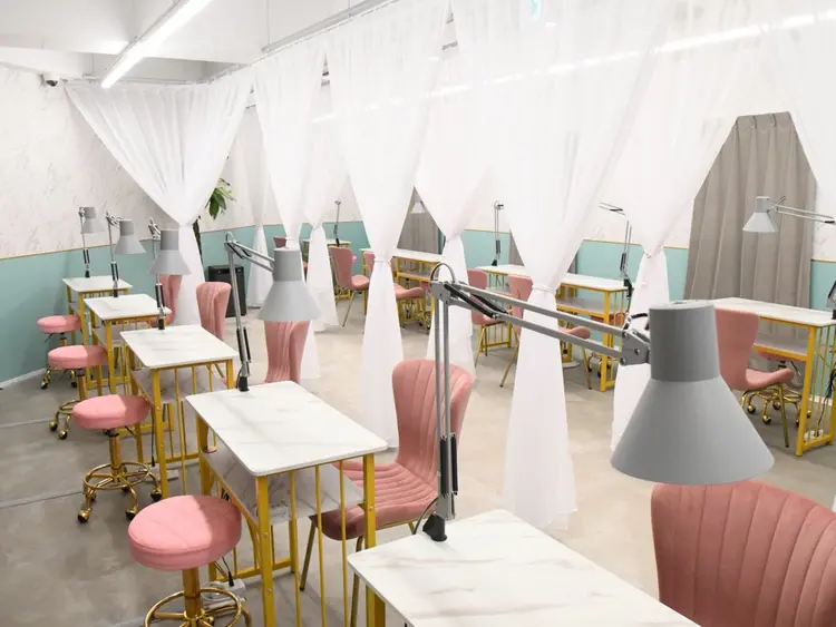 Nail Share Salon Maririsの内観・外観1