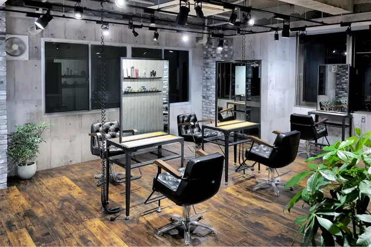 AttRactの内観・外観1