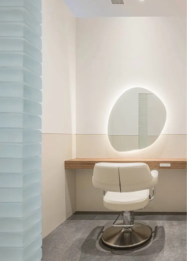 SALOWIN銀座RAYⅡの内観・外観2