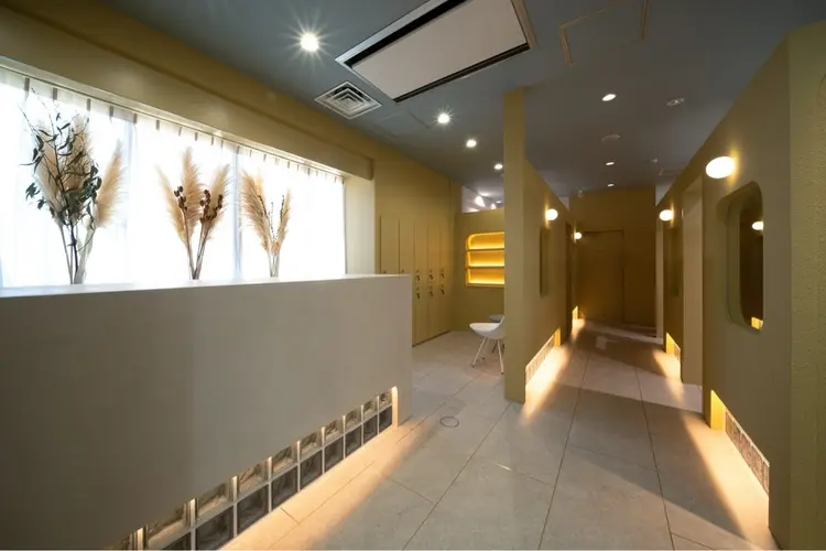 TRONOの内観・外観1