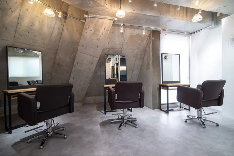 サロウィン新宿三丁目の内観・外観2