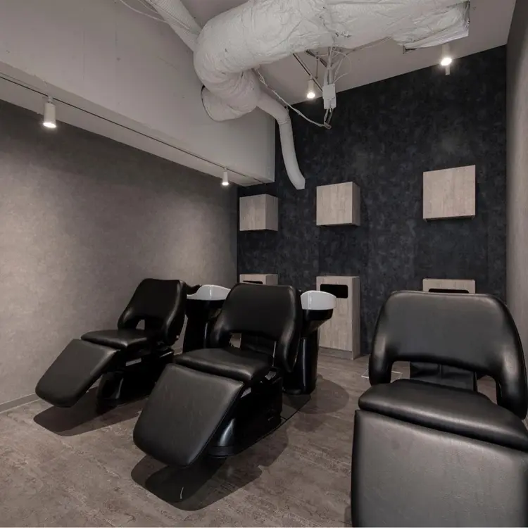 EMANON池袋店の内観・外観3