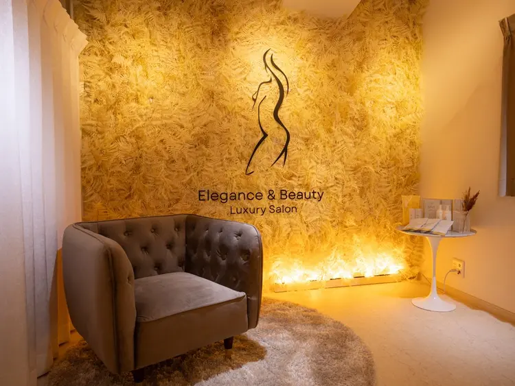 Elegance&Beauty バストアップ専門店の内観・外観1