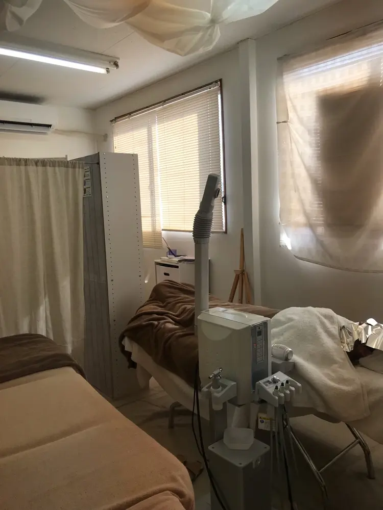 メナードフェイシャルサロン ボヌールシュプレムの内観・外観1