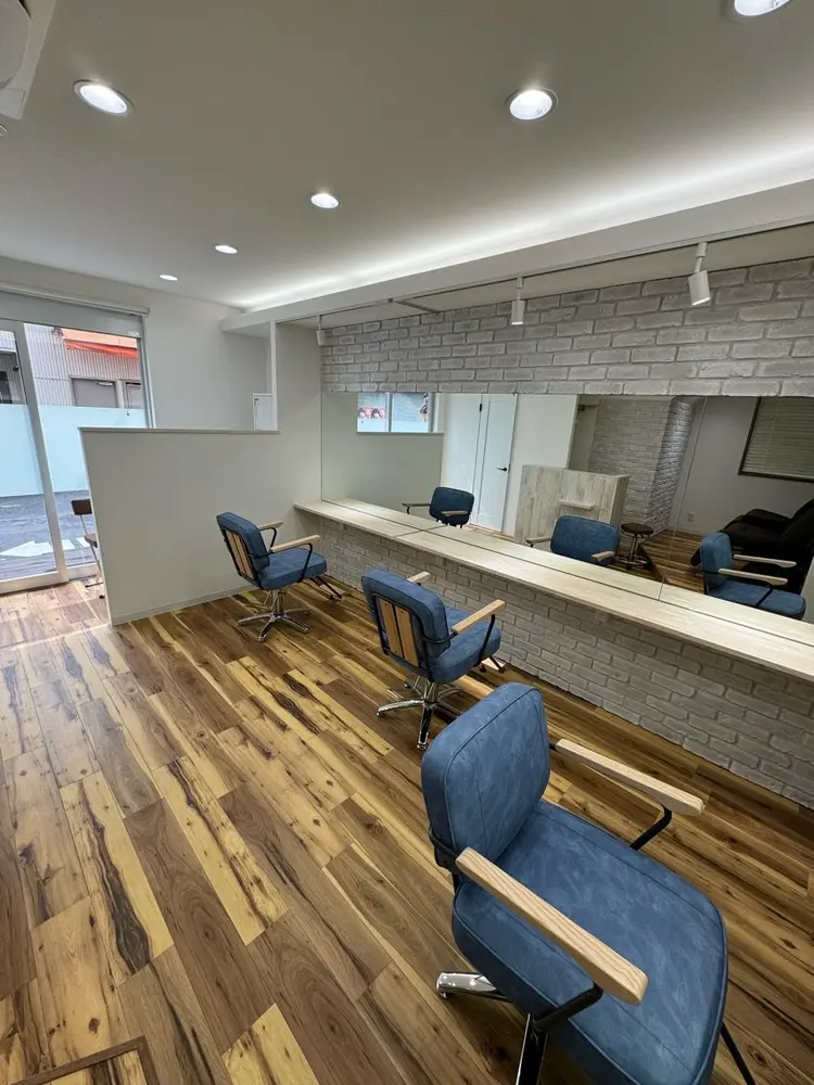 LiVing  hair loungeの内観・外観1