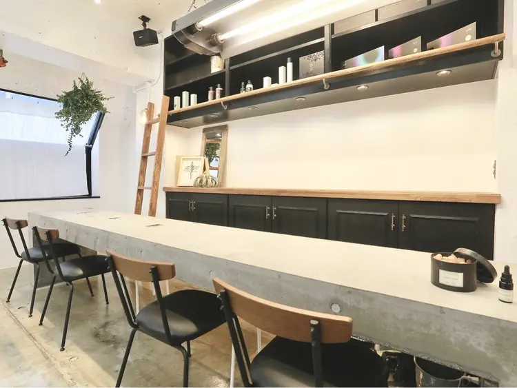 FERICIA  表参道の内観・外観2