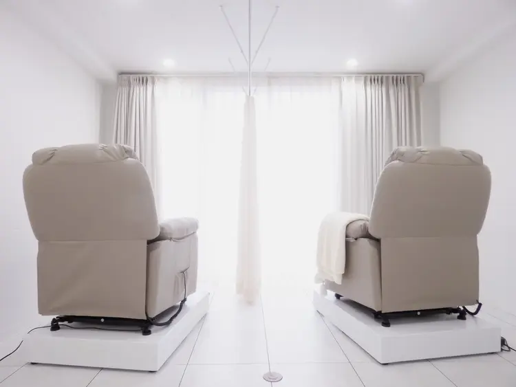 MIDIの内観・外観2