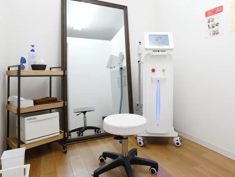 都度払いセルフ脱毛セルフメイド本厚木店の内観・外観3